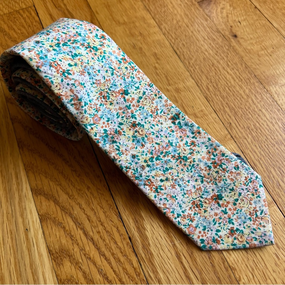 Stafford Floral Tie in White, Teal, Peach, Brown